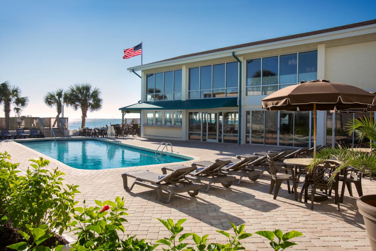 The Oceanfront Litchfield Inn Pool