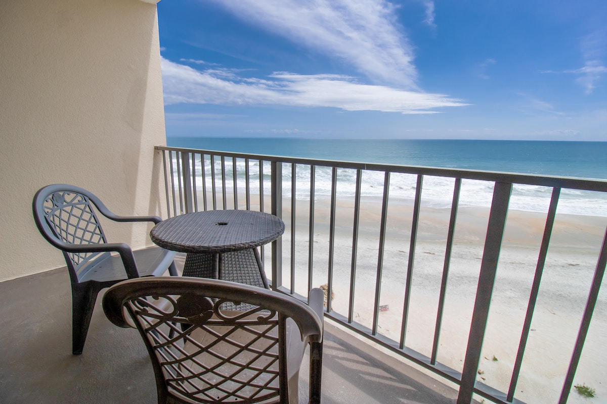 Oceanfront Tower King Room - Balcony