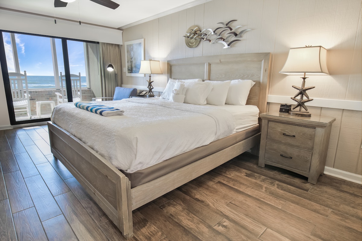Dunes Oceanfront King Room - King Bed