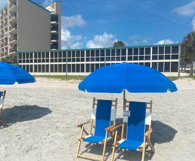 litchfield inn beach chairs and building