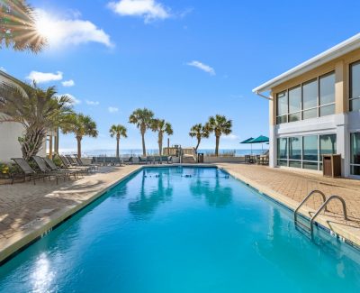 Oceanfront Outdoor Pool