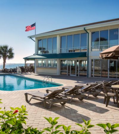 oceanfront-pool-the-oceanfront-litchfield-inn-720x480
