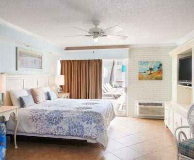Poolside King Room